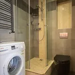 Metro Kabaty شقة *