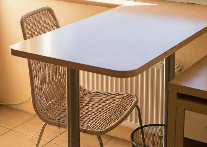 Metro Kabaty Apartman Varsó